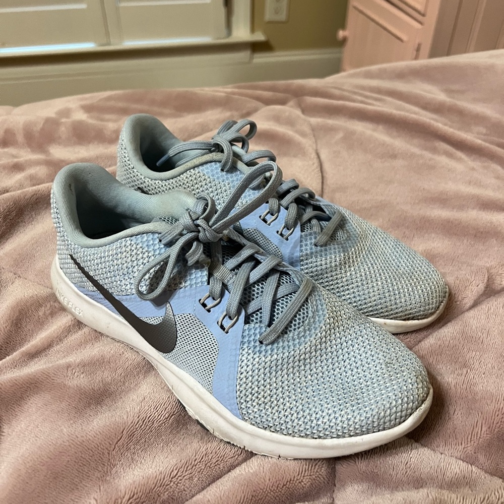 nike running shoes. baby blue